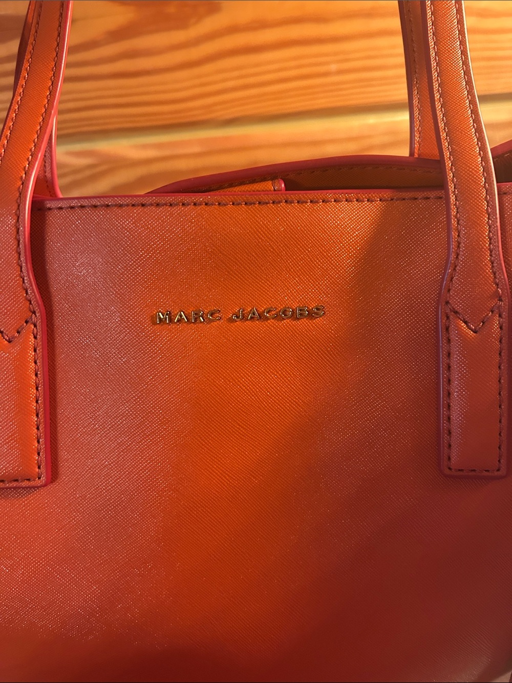 Marc Jacobs Large Orange Leather Tote with Luggage Tag - Picture 7 of 13